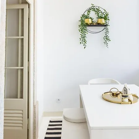 Amazing Lisboa! Views & Style In Historical Graca *