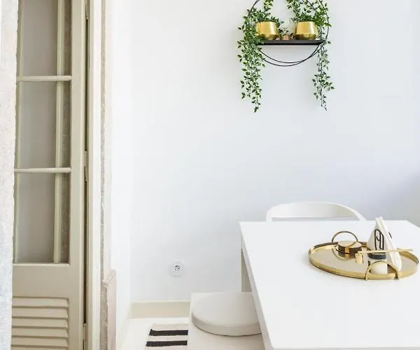 Amazing Lisboa! Views & Style In Historical Graca *